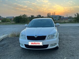 2012 Skoda Octavia II (A5) Рестайлинг, белый, 1000000 рублей, вид 3