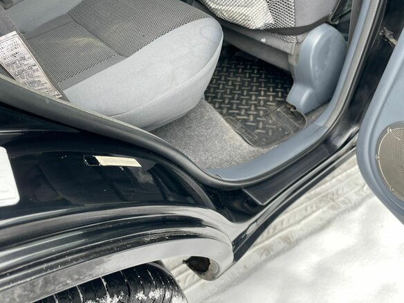 2001 Toyota RAV4 II (XA20), чёрный, 720000 рублей - вид 9