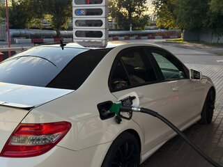 2010 Mercedes-Benz C-Класс 200 III (W204), белый, 1200000 рублей, вид 3