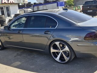 2007 BMW 7 серии 750i IV (E65/E66) Рестайлинг, серый, 900000 рублей, вид 2