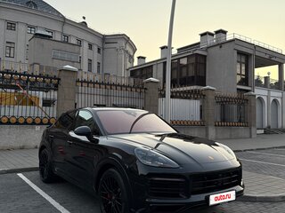 2020 Porsche Cayenne GTS Coupé III, чёрный, 9500000 рублей, вид 1
