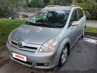 2004 Toyota Corolla Verso I Рестайлинг, серый, 550000 рублей, вид 1