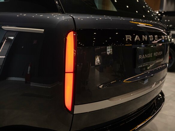 2024 Land Rover Range Rover P530 MHEV Long V, серый, 29800000 рублей - вид 7