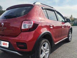 2015 Renault Sandero Stepway II, красный, 850000 рублей, вид 5