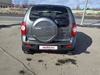 2017 Chevrolet Niva I Рестайлинг, серый, 660000 рублей, вид 3