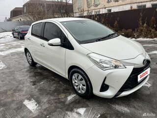 2018 Toyota Vitz III (XP130) Рестайлинг 2, белый, 1200000 рублей, вид 2