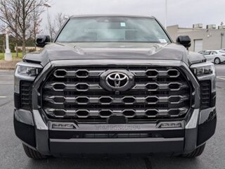 2025 Toyota Tundra CrewMax III, чёрный, 9933862 рублей, вид 2