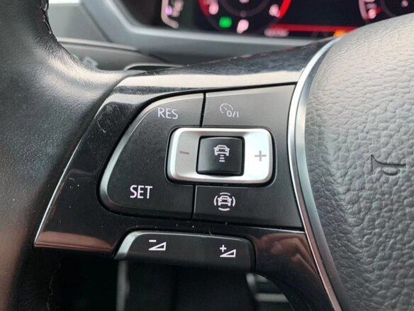 2019 Volkswagen Tiguan II, серый, 2190000 рублей - вид 32