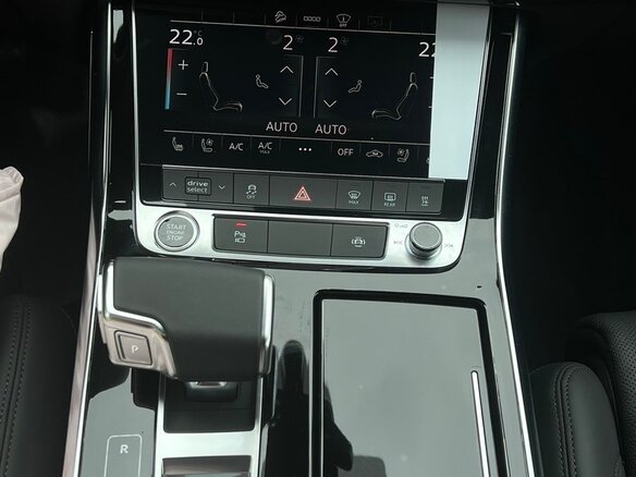 2022 Audi Q7 45 TDI II (4M) Рестайлинг, серый, 7800000 рублей - вид 16