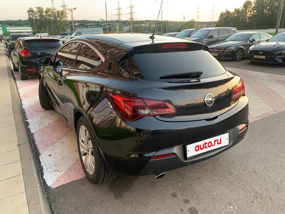 2014 Opel Astra GTC J Рестайлинг, чёрный - вид 3
