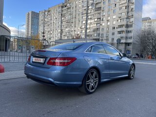 2010 Mercedes-Benz E-Класс 200 5G-Tronic IV (W212, S212, C207), голубой, 1350000 рублей, вид 5