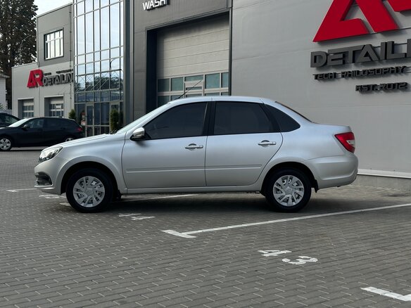2024 Lada (ВАЗ) Granta I Рестайлинг, серебристый, 950000 рублей - вид 3