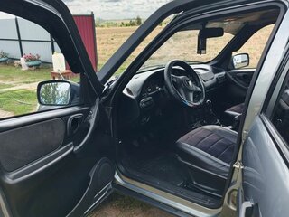 2015 Chevrolet Niva I Рестайлинг, серый, 780000 рублей, вид 3
