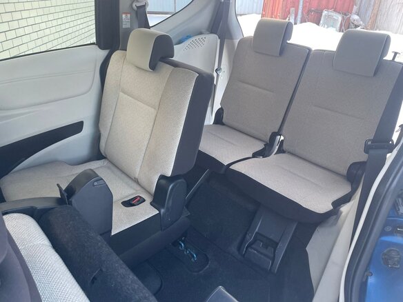 2016 Toyota Sienta II, синий, 1350000 рублей - вид 9