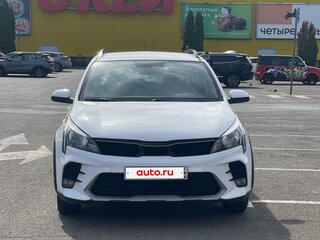 2021 Kia Rio X IV Рестайлинг, белый, 1450000 рублей, вид 2