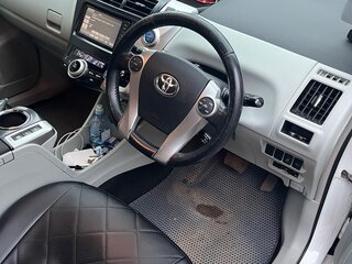 2011 Toyota Prius Alpha I (ZVW40/41), белый, 1220000 рублей, вид 5