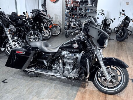 2019 Harley-Davidson Street Glide Special, чёрный, 1699000 рублей, вид 2