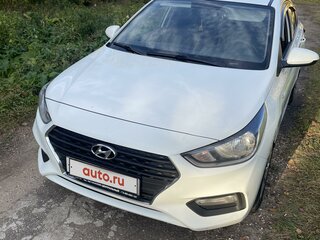 2018 Hyundai Solaris II, белый, 1450000 рублей, вид 2
