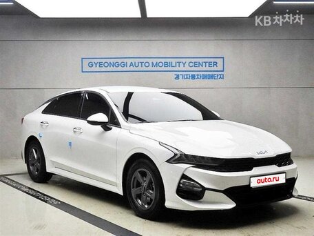 Kia K5 III
