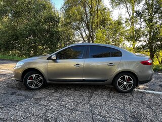 2010 Renault Fluence I, бежевый, 565000 рублей, вид 3