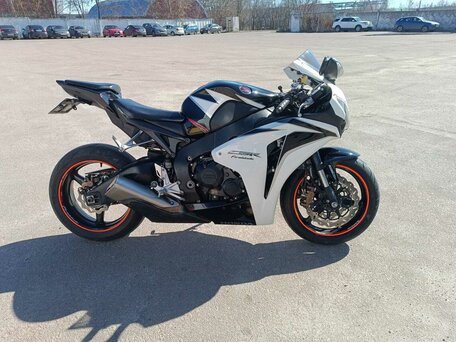2010 Honda CBR 1000 RR/RA Fireblade, белый, 680000 рублей, вид 3