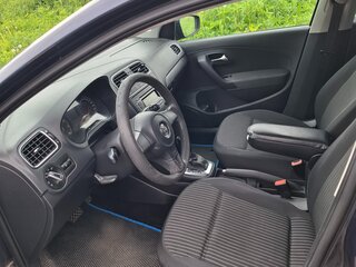 2011 Volkswagen Polo V, синий, 585000 рублей, вид 5