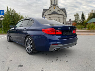 2018 BMW 5 серии 540i xDrive VII (G30/G31/G38), синий, 4850000 рублей, вид 3