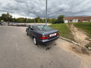 2000 Mercedes-Benz CLK-Класс 200 I (W208) Рестайлинг, фиолетовый, 205000 рублей, вид 5
