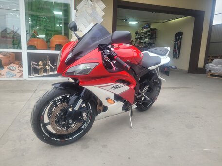 2009 Yamaha YZF-R6, красный, 690000 рублей, вид 4