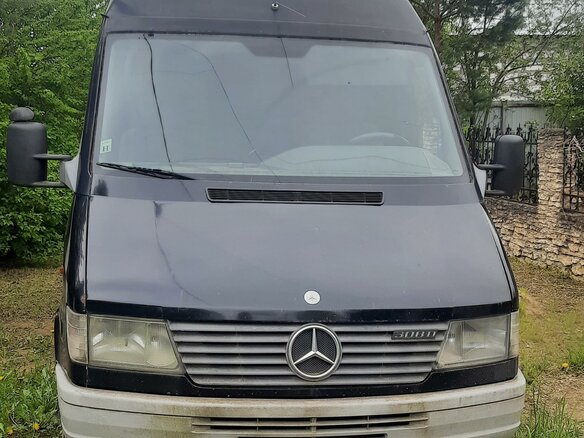 1995 Mercedes-Benz Sprinter, чёрный, 320000 рублей