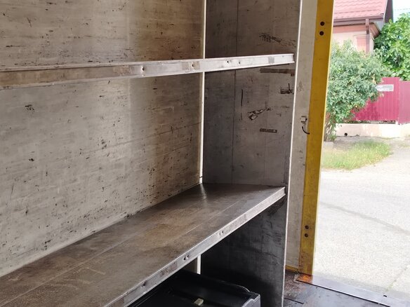1994 Mercedes-Benz T1, жёлтый, 450000 рублей - вид 8