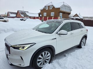 2018 Infiniti QX50 II, белый, 3100000 рублей, вид 3