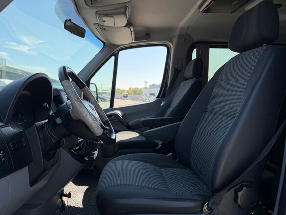 2007 Mercedes-Benz Sprinter, синий, 2200000 рублей - вид 25