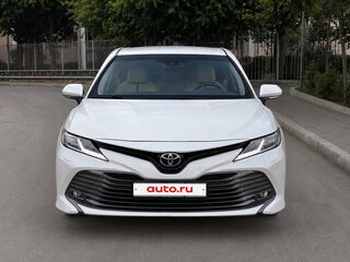 2020 Toyota Camry VIII (XV70), белый, 2500000 рублей, вид 1