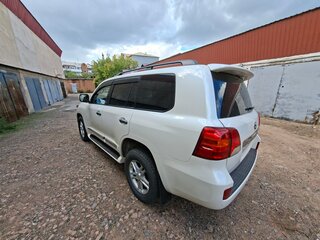 2015 Toyota Land Cruiser 200 Series Рестайлинг 1, белый, 5250000 рублей, вид 4