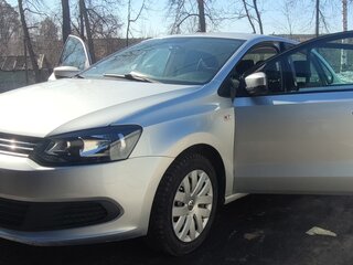 2015 Volkswagen Polo V, серый, 890000 рублей, вид 1