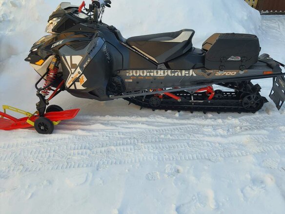 2013 BRP Lynx BoonDocker 800, серый, 1999999 рублей