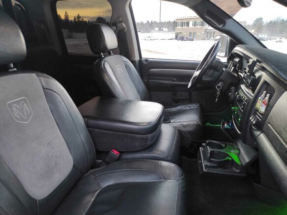 2004 Dodge RAM III (DR/DH), чёрный, 3300000 рублей - вид 16