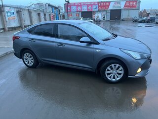 2020 Hyundai Solaris II Рестайлинг, серый, 1550000 рублей, вид 2