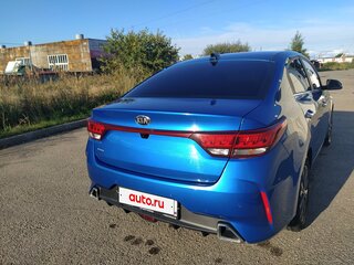 2020 Kia Rio IV Рестайлинг, синий, 1770000 рублей, вид 5