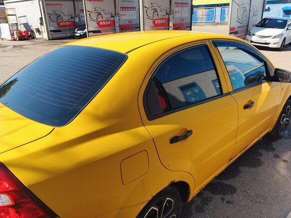 2007 Chevrolet Aveo I Рестайлинг, жёлтый, 110000 рублей - вид 10