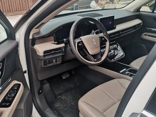 2022 Lincoln Corsair I, белый, 3799900 рублей, вид 5