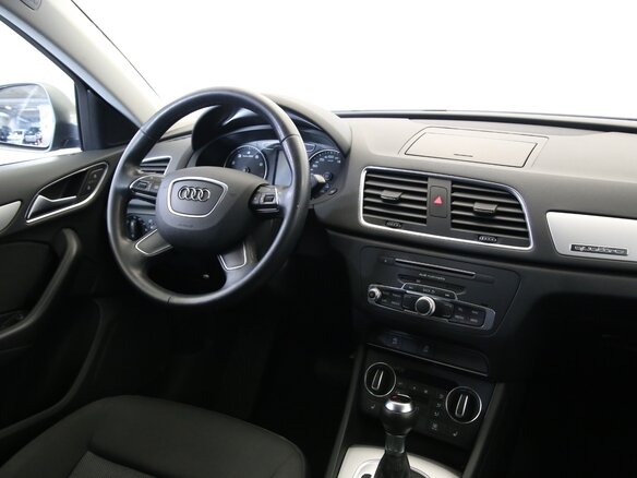 2017 Audi Q3 I (8U) Рестайлинг, серый, 1850000 рублей - вид 10