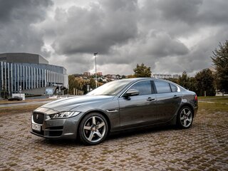 2016 Jaguar XE EcoBoost I, серый, 1399000 рублей, вид 4