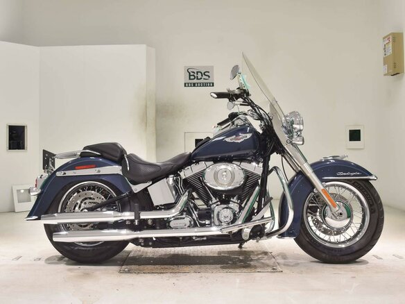 2007 Harley-Davidson Softail Deluxe, синий, 859000 рублей - вид 1