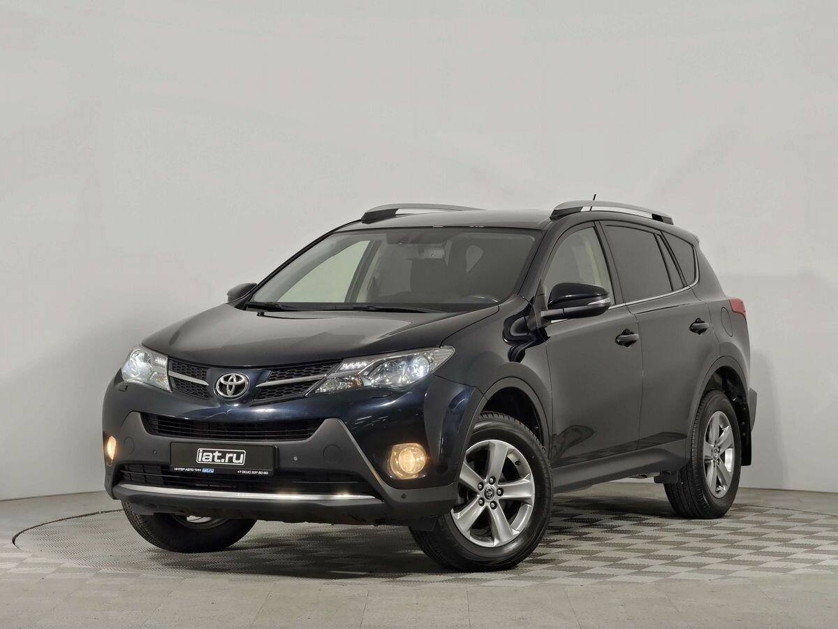 Открыть фотографии: Toyota RAV4 IV (XA40)