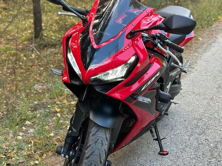 2023 Honda CB 650R, красный, 980000 рублей, вид 3