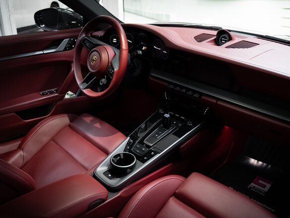 2020 Porsche 911 Carrera 4S VIII (992), серый, 16500000 рублей - вид 19