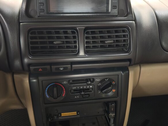1998 Subaru Forester I, зелёный - вид 16