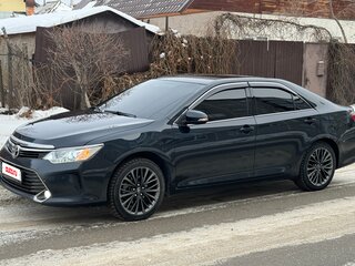 2015 Toyota Camry VII (XV50) Рестайлинг, синий, 1890000 рублей, вид 2
